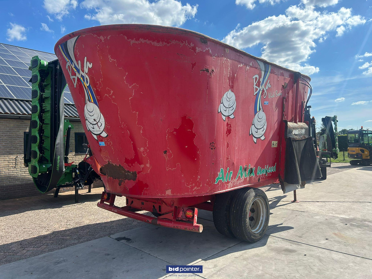 Peecon Biga 25m3 - Etetőkocsi: 2 kép. Peecon Biga 25m3 - Etetőkocsi: 2 kép.