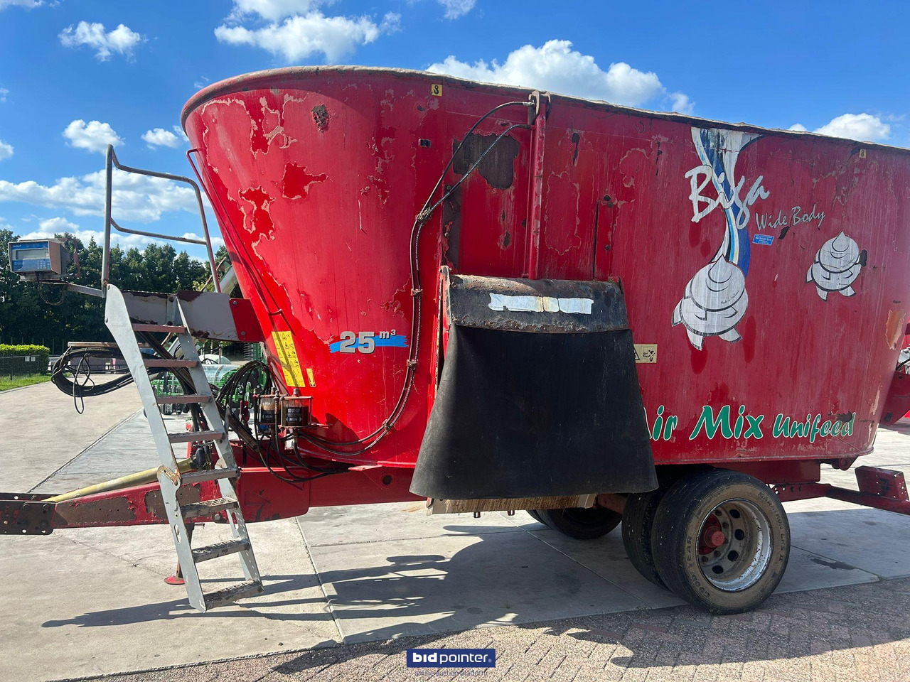 Peecon Biga 25m3 - Etetőkocsi: 4 kép. Peecon Biga 25m3 - Etetőkocsi: 4 kép.