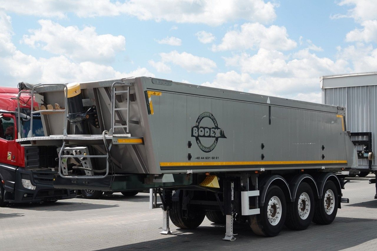 BODEX WYWROTKA 25 m3 / ALUMINIOWA / 2X OŚ PODNO - Félpótkocsi billenőplatós: 3 kép. BODEX WYWROTKA 25 m3 / ALUMINIOWA / 2X OŚ PODNO - Félpótkocsi billenőplatós: 3 kép.