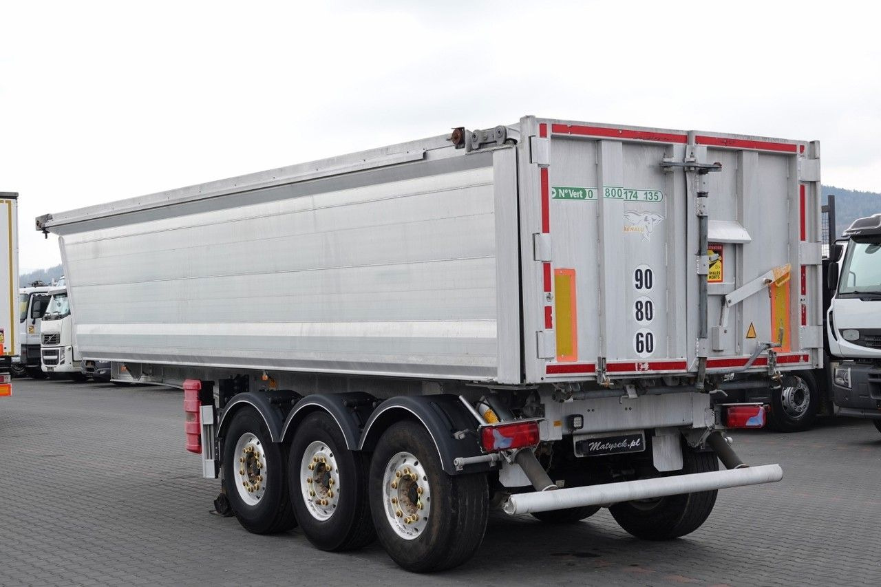 Benalu WYWROTKA / 25 m3 / ALUMINIOWA / OŚ PODNOSZONA / - Félpótkocsi billenőplatós: 2 kép. Benalu WYWROTKA / 25 m3 / ALUMINIOWA / OŚ PODNOSZONA / - Félpótkocsi billenőplatós: 2 kép.