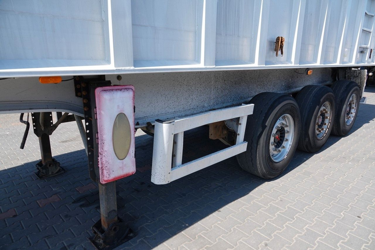 Félpótkocsi billenőplatós Benalu WYWROTKA / 25 m3 / ALUMINIOWA  /  SAF / SPROWADZ: 13 kép.