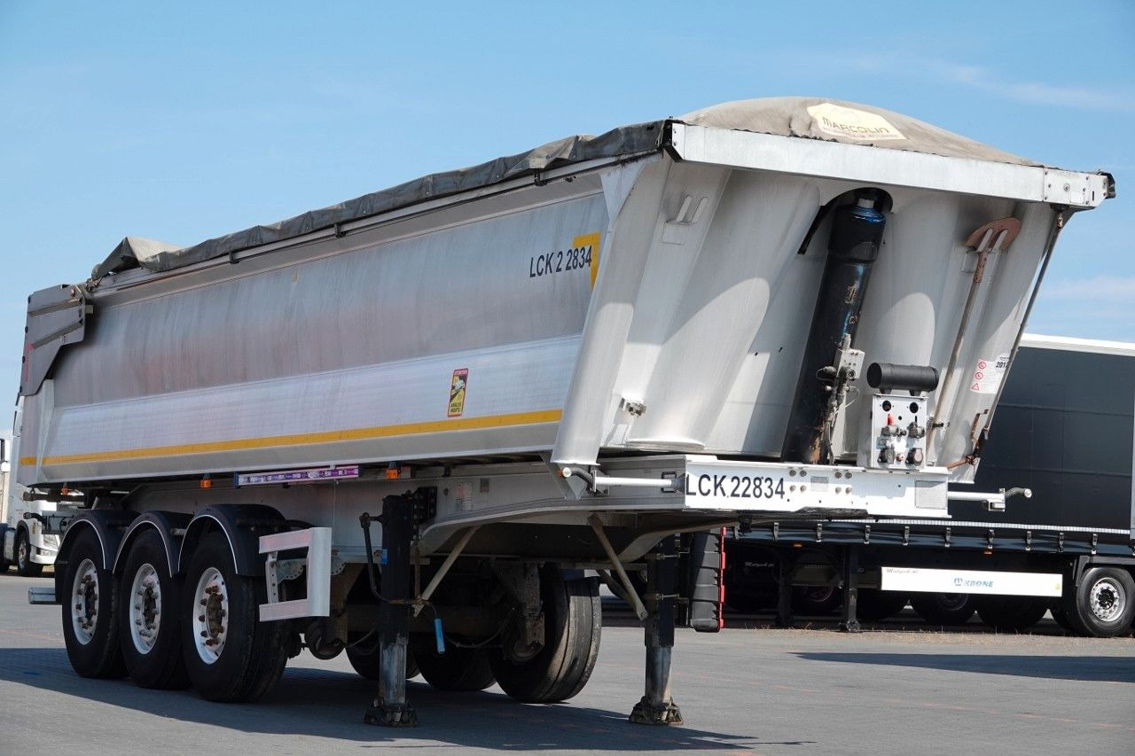 Benalu WYWROTKA 27 m3 / ALUMINIOWA / HYDRAULICZNA KLAPA - Félpótkocsi billenőplatós: 1 kép. Benalu WYWROTKA 27 m3 / ALUMINIOWA / HYDRAULICZNA KLAPA - Félpótkocsi billenőplatós: 1 kép.