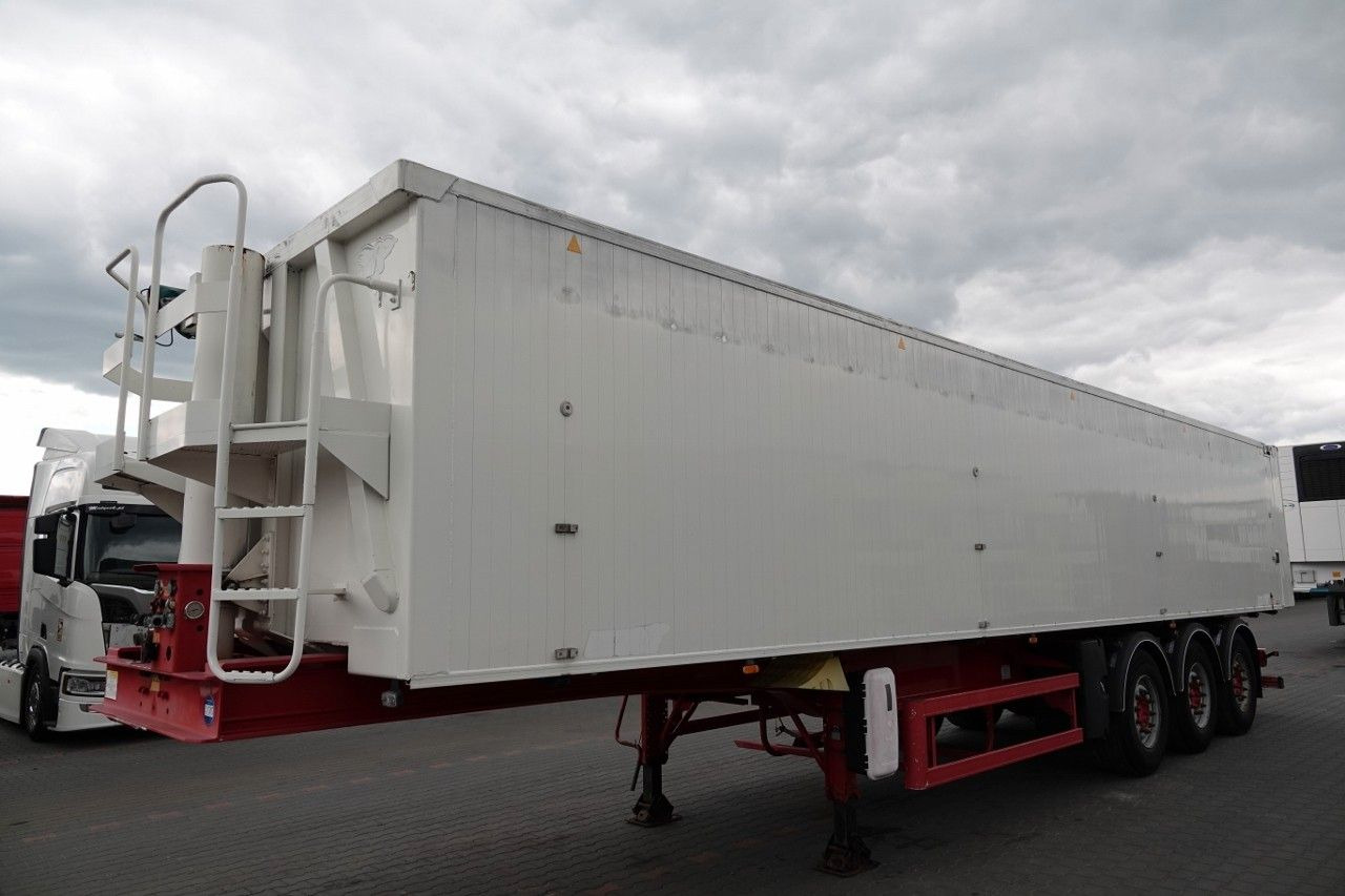 Benalu WYWROTKA 49 m3 / ALUMINIOWA MULDA / KLAPO -DRZWI - Félpótkocsi billenőplatós: 3 kép. Benalu WYWROTKA 49 m3 / ALUMINIOWA MULDA / KLAPO -DRZWI - Félpótkocsi billenőplatós: 3 kép.