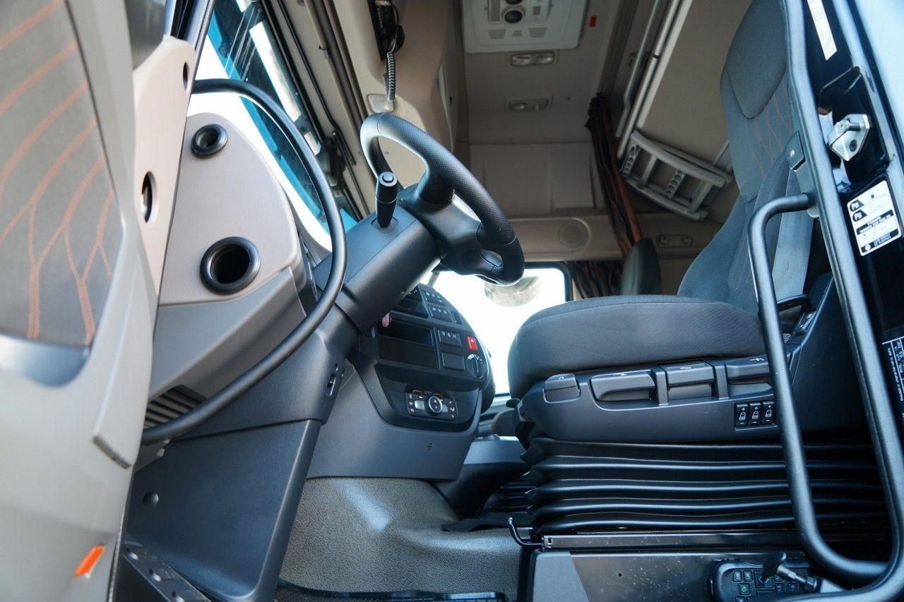 Cserefelépítményes teherautó DAF XF 480 / BDF / 6X2 / ZESTAW TANDEM / SSC / I-PAR: 23 kép. Cserefelépítményes teherautó DAF XF 480 / BDF / 6X2 / ZESTAW TANDEM / SSC / I-PAR: 23 kép.