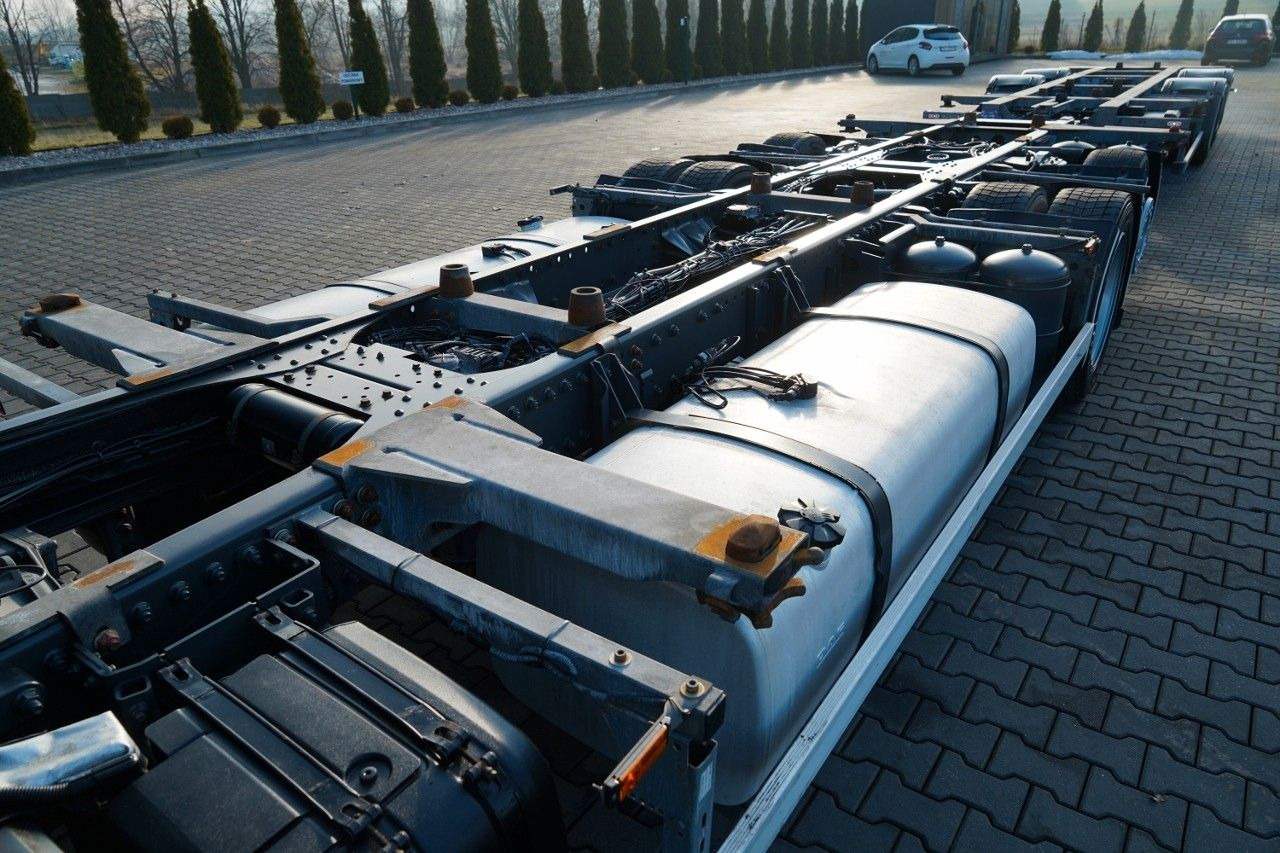 Cserefelépítményes teherautó DAF XF 480 / BDF / 6X2 / ZESTAW TANDEM / SSC / I-PAR: 7 kép. Cserefelépítményes teherautó DAF XF 480 / BDF / 6X2 / ZESTAW TANDEM / SSC / I-PAR: 7 kép.