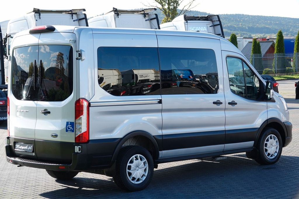 Ford TRANSIT / 6 miejsc + Najazd na wózek / Dla osób - Duplakabinos kisteherautó: 5 kép. Ford TRANSIT / 6 miejsc + Najazd na wózek / Dla osób - Duplakabinos kisteherautó: 5 kép.