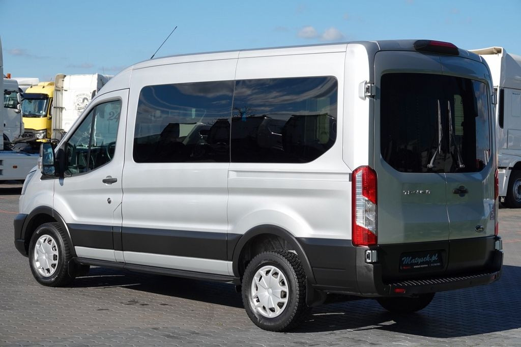 Ford TRANSIT / 6 miejsc + Najazd na wózek / Dla osób - Duplakabinos kisteherautó: 4 kép. Ford TRANSIT / 6 miejsc + Najazd na wózek / Dla osób - Duplakabinos kisteherautó: 4 kép.