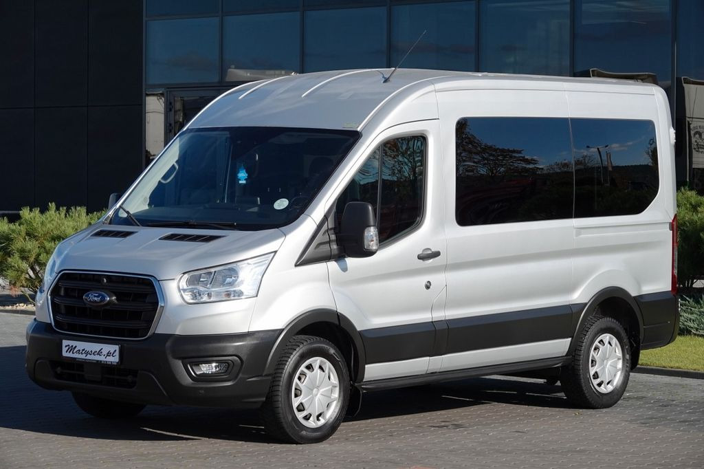 Ford TRANSIT / 6 miejsc + Najazd na wózek / Dla osób - Duplakabinos kisteherautó: 2 kép. Ford TRANSIT / 6 miejsc + Najazd na wózek / Dla osób - Duplakabinos kisteherautó: 2 kép.