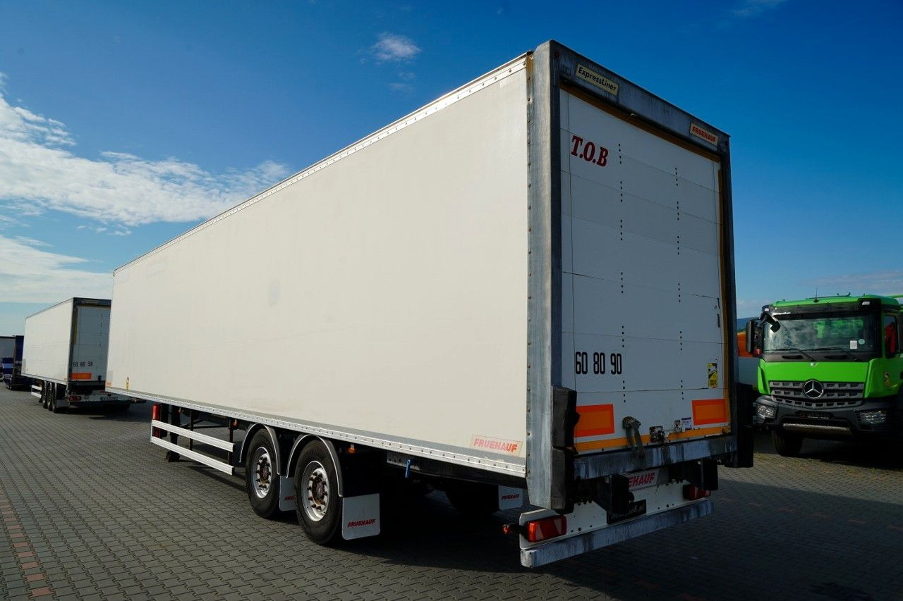 Frühauf KONTENER / KOFFER / OSIE SAF / 2 OSIE / ROLETA / - Félpótkocsi hűtős: 3 kép. Frühauf KONTENER / KOFFER / OSIE SAF / 2 OSIE / ROLETA / - Félpótkocsi hűtős: 3 kép.