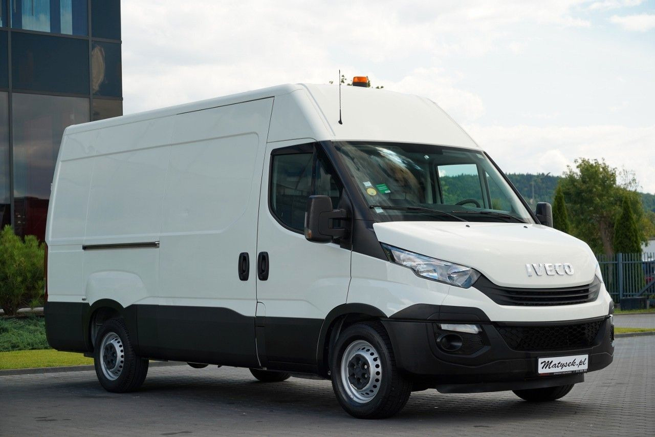 Iveco DAILY 35-140 / BLASZAK / MOBILNY WARSZTAT / PRZ - Furgon: 2 kép. Iveco DAILY 35-140 / BLASZAK / MOBILNY WARSZTAT / PRZ - Furgon: 2 kép.