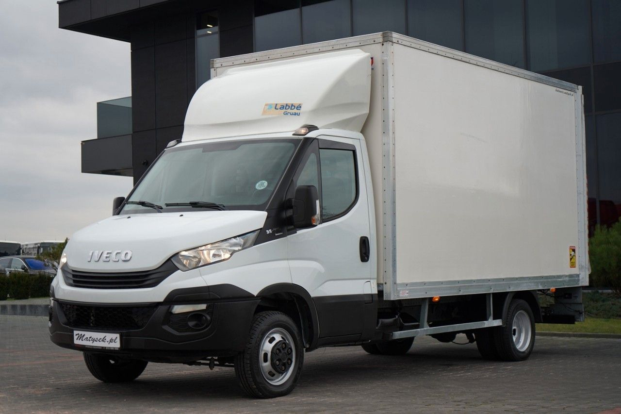 Iveco DAILY 35-140 / KONTENER 4,2 M / WINDA / BLIŹNIAK - Hűtős kisteherautó: 1 kép. Iveco DAILY 35-140 / KONTENER 4,2 M / WINDA / BLIŹNIAK - Hűtős kisteherautó: 1 kép.