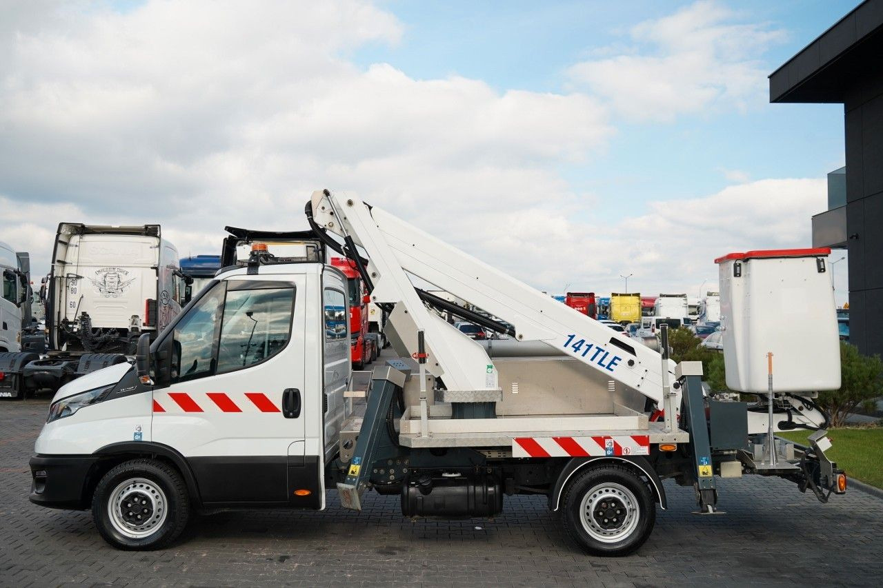 Iveco DAILY 35-140 / ZWYŻKA / PODNOŚNIK KOSZOWY FRANCE - Emelőkosaras teherautó: 4 kép. Iveco DAILY 35-140 / ZWYŻKA / PODNOŚNIK KOSZOWY FRANCE - Emelőkosaras teherautó: 4 kép.