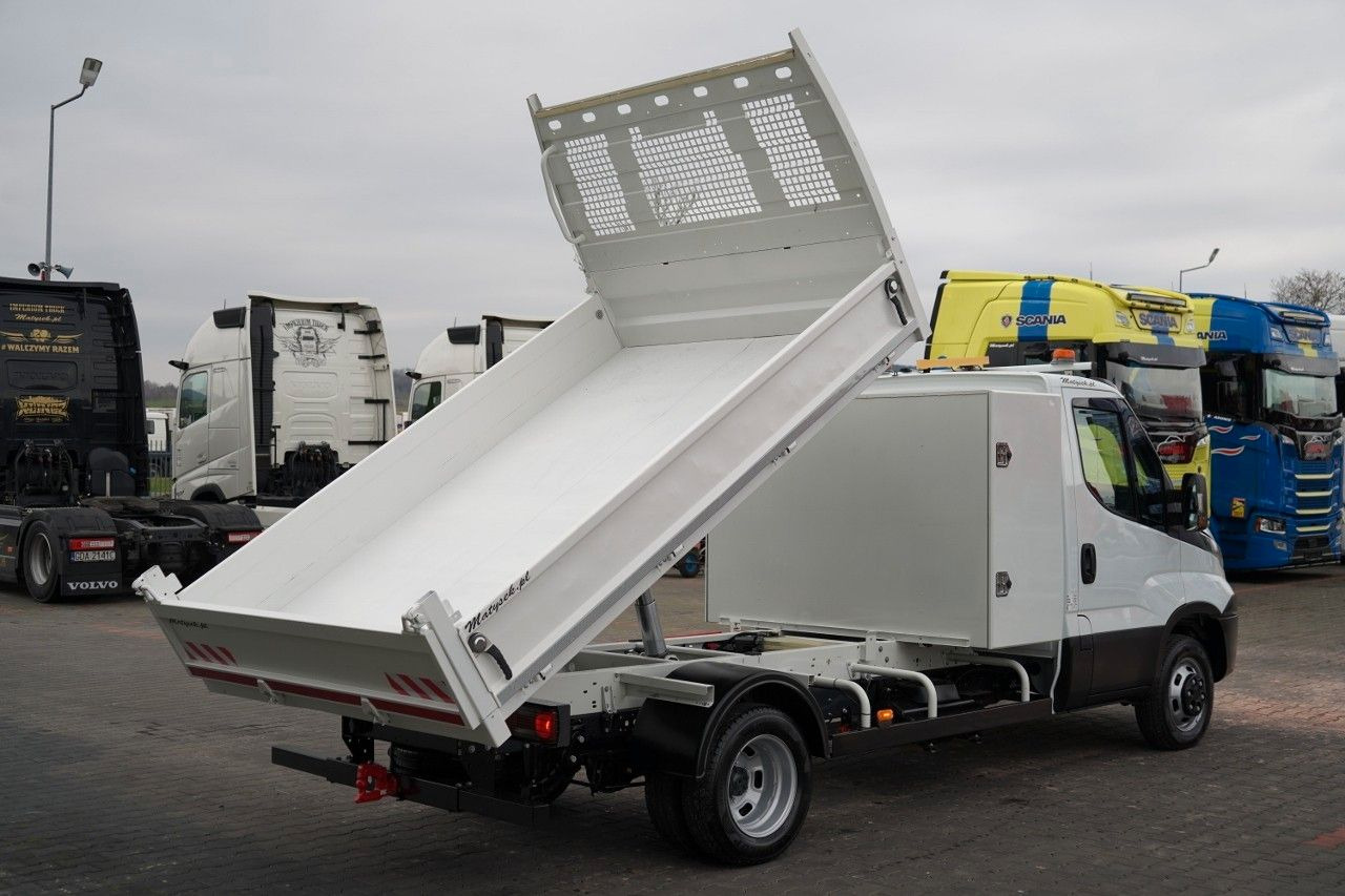 Iveco DAILY 35-180 / WYWROTKA TYLNOZSYPOWA / BLIŹNIAK - Billenőplatós kisteherautó: 5 kép. Iveco DAILY 35-180 / WYWROTKA TYLNOZSYPOWA / BLIŹNIAK - Billenőplatós kisteherautó: 5 kép.