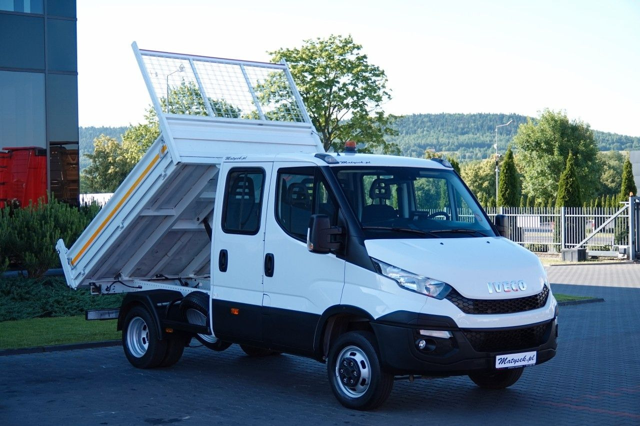 Iveco DAILY 35C16D - Billenőplatós kisteherautó, Duplakabinos kisteherautó: 1 kép. Iveco DAILY 35C16D - Billenőplatós kisteherautó, Duplakabinos kisteherautó: 1 kép.