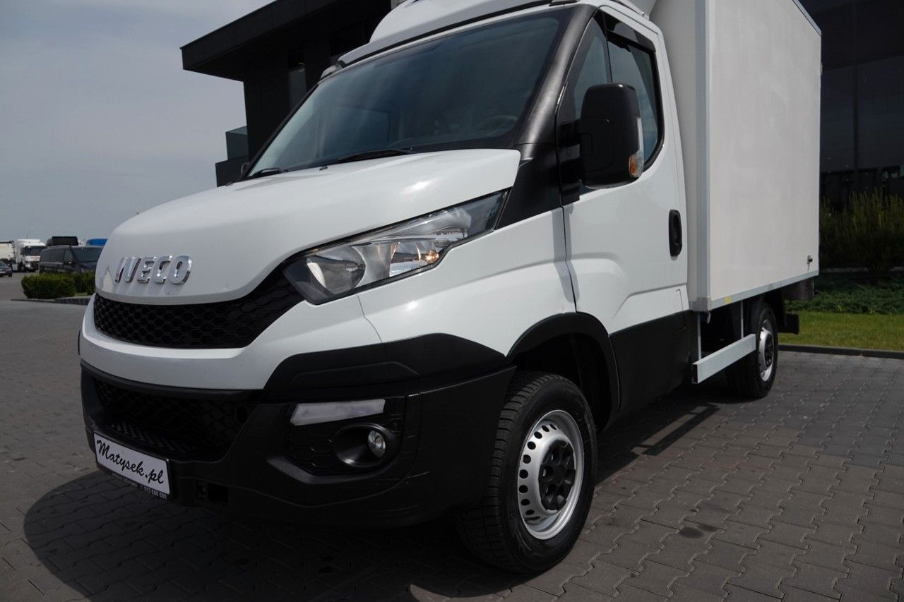 Iveco DAILY / CHŁODNIA / AGREGAT CARIER -XARIOS 200 / - Hűtős kisteherautó: 4 kép. Iveco DAILY / CHŁODNIA / AGREGAT CARIER -XARIOS 200 / - Hűtős kisteherautó: 4 kép.