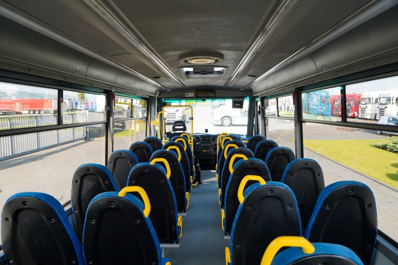 Helyközi busz Iveco KAPENA / EURO6 / MANUAL / KLIMATYZACJA / SPROWAD: 17 kép.