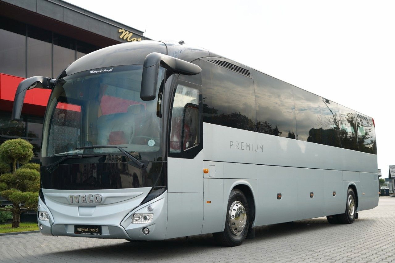 Iveco MAGELYS / EURO 6 / SUPER STAN / TURYSTYCZNY / MA - Helyközi busz: 1 kép. Iveco MAGELYS / EURO 6 / SUPER STAN / TURYSTYCZNY / MA - Helyközi busz: 1 kép.