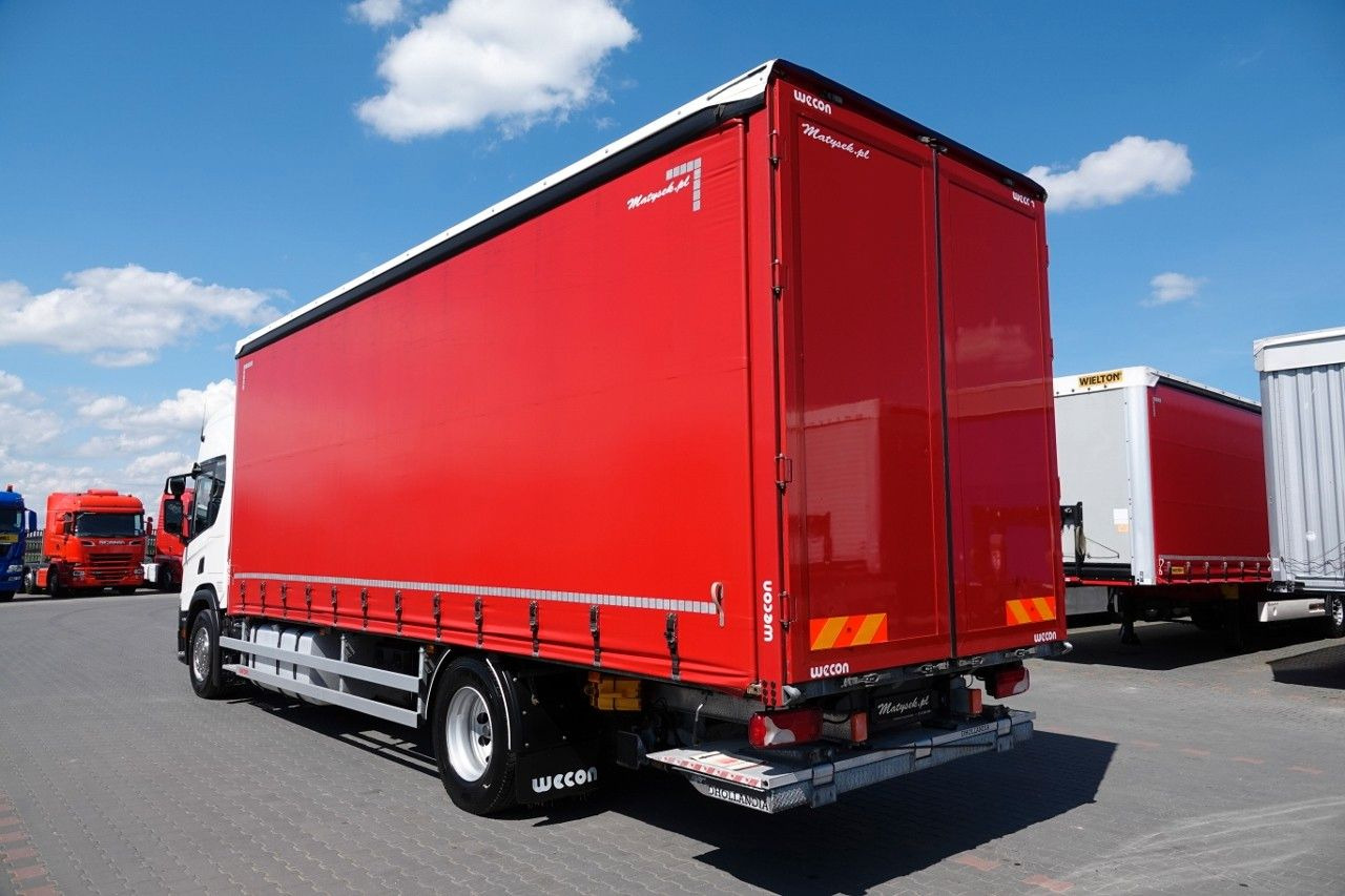 Iveco P 280 / 4X2 / SOLÓWKA 18 T DMC / FIRANKA 7.7 M / - Ponyvás teherautó: 2 kép. Iveco P 280 / 4X2 / SOLÓWKA 18 T DMC / FIRANKA 7.7 M / - Ponyvás teherautó: 2 kép.