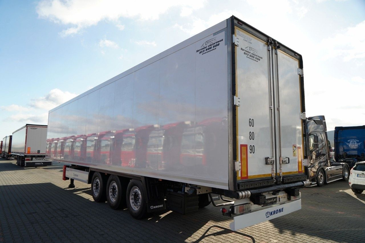 Krone CHŁODNIA / THERMO KING SLXI SPECTRUM / OŚ PODNO - Félpótkocsi hűtős: 5 kép. Krone CHŁODNIA / THERMO KING SLXI SPECTRUM / OŚ PODNO - Félpótkocsi hűtős: 5 kép.
