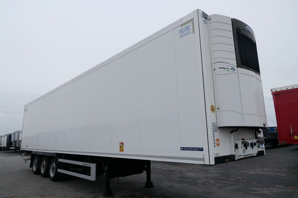 Krone KKRONE / CHŁODNIA / CARRIER VECTOR 1950 MT / BI Krone KKRONE / CHŁODNIA / CARRIER VECTOR 1950 MT / BI - Félpótkocsi hűtős: 5 kép. Krone KKRONE / CHŁODNIA / CARRIER VECTOR 1950 MT / BI Krone KKRONE / CHŁODNIA / CARRIER VECTOR 1950 MT / BI - Félpótkocsi hűtős: 5 kép.