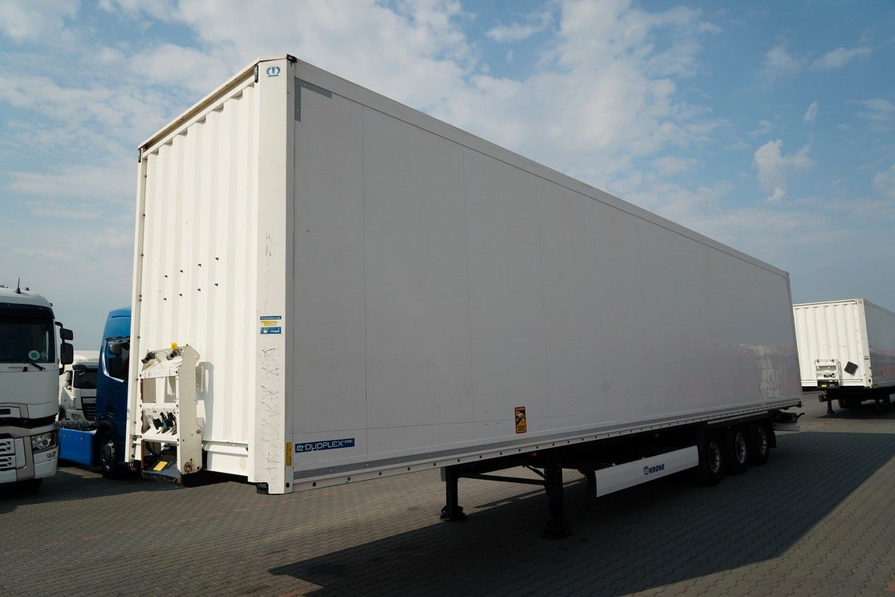 Krone / KONTENER / DOPPELSTOCK / PO KONTRAKCIE SERWIS - Félpótkocsi hűtős: 4 kép. Krone / KONTENER / DOPPELSTOCK / PO KONTRAKCIE SERWIS - Félpótkocsi hűtős: 4 kép.