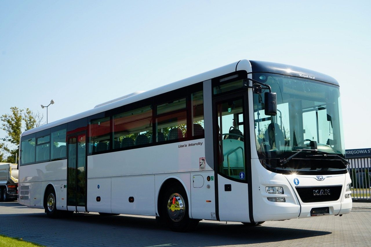 MAN INTERCITY / EURO6 / PRZEBIEG 63000 KM / SPROWADZ - Helyközi busz: 3 kép. MAN INTERCITY / EURO6 / PRZEBIEG 63000 KM / SPROWADZ - Helyközi busz: 3 kép.