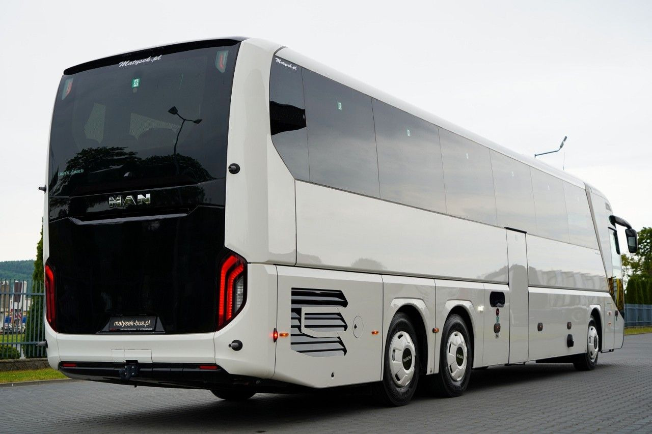 MAN LIONS COACH R08 / EURO 6 / FABRYCZNIE NOWY / DOS - Távolsági busz: 4 kép. MAN LIONS COACH R08 / EURO 6 / FABRYCZNIE NOWY / DOS - Távolsági busz: 4 kép.