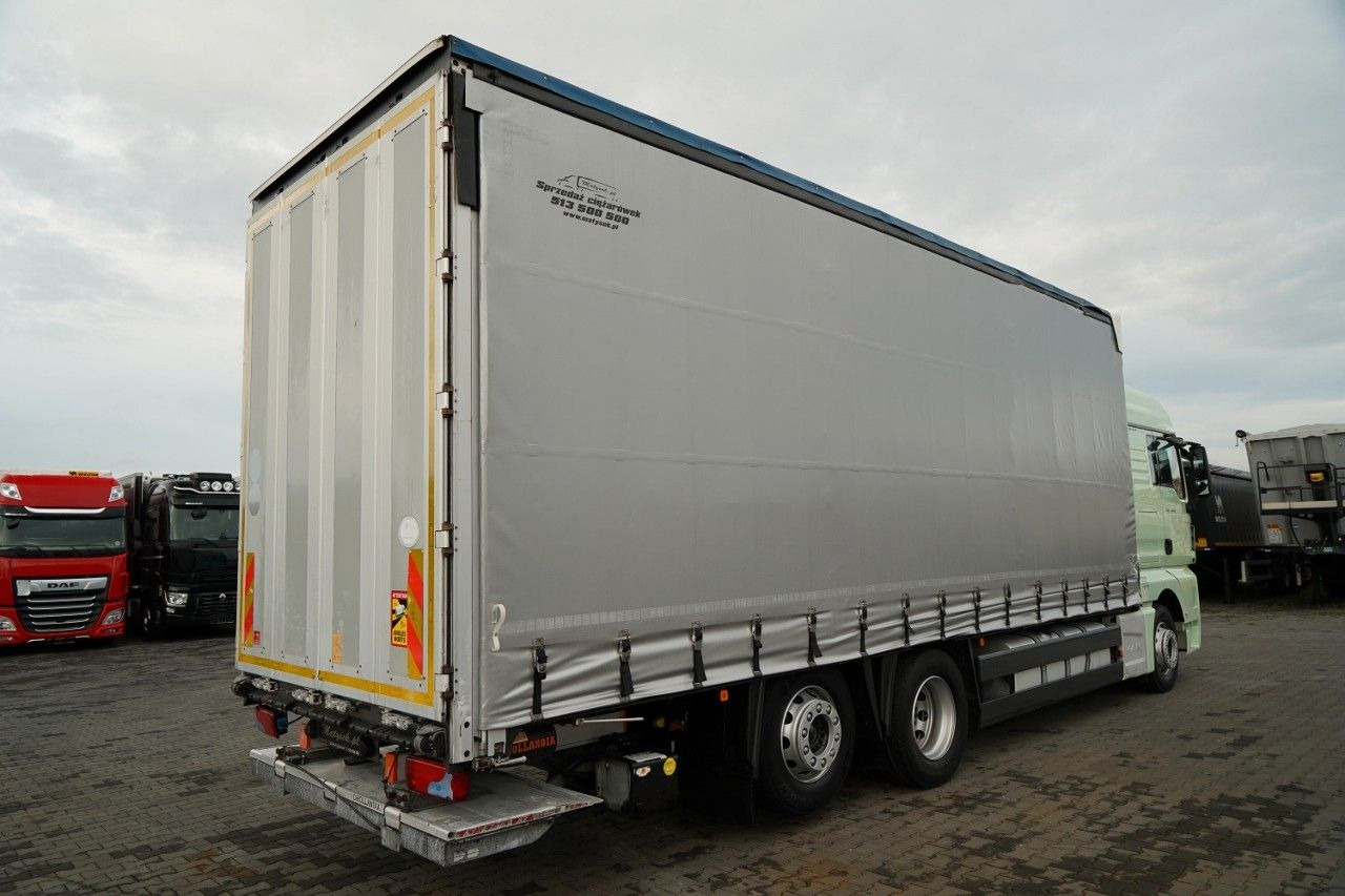 MAN TGX 26.440 / 6x2 / FIRANKA - 8,15 m / SOLÓWKA / MAN TGX 26.440 / 6x2 / FIRANKA - 8,15 m / SOLÓWKA / - Ponyvás teherautó: 4 kép. MAN TGX 26.440 / 6x2 / FIRANKA - 8,15 m / SOLÓWKA / MAN TGX 26.440 / 6x2 / FIRANKA - 8,15 m / SOLÓWKA / - Ponyvás teherautó: 4 kép.