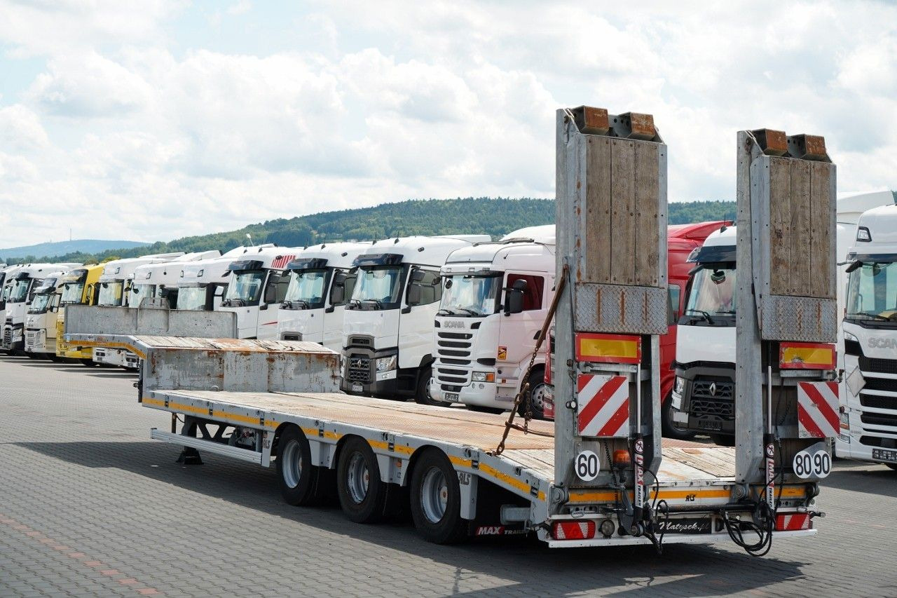 MAX TRAILLER NACZEPA LAWETA / NISKOPODWOZIOWA / 12, - Félpótkocsi mélybölcsős: 4 kép. MAX TRAILLER NACZEPA LAWETA / NISKOPODWOZIOWA / 12, - Félpótkocsi mélybölcsős: 4 kép.