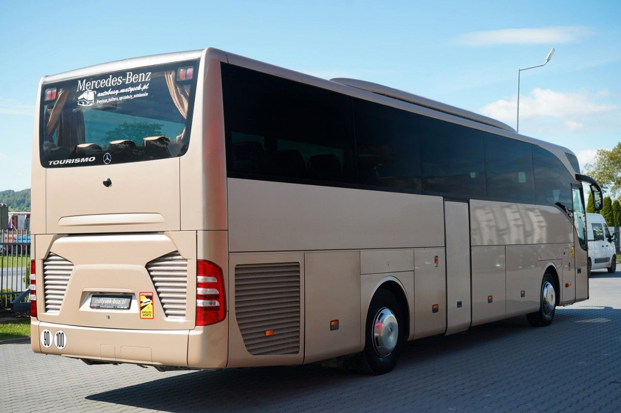 Mercedes-Benz TOURISMO RHD / EURO6 / 12 METRÓW / SPROWADZONY - Távolsági busz: 3 kép. Mercedes-Benz TOURISMO RHD / EURO6 / 12 METRÓW / SPROWADZONY - Távolsági busz: 3 kép.