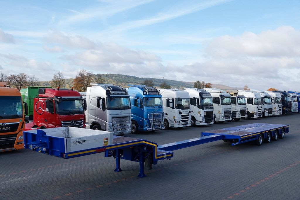 Nooteboom NISKOPODWOZIE / ROZCIĄGANA / 4 OSIOWA / OSIE SKR Nooteboom NISKOPODWOZIE / ROZCIĄGANA / 4 OSIOWA / OSIE SKR - Félpótkocsi mélybölcsős: 1 kép. Nooteboom NISKOPODWOZIE / ROZCIĄGANA / 4 OSIOWA / OSIE SKR Nooteboom NISKOPODWOZIE / ROZCIĄGANA / 4 OSIOWA / OSIE SKR - Félpótkocsi mélybölcsős: 1 kép.