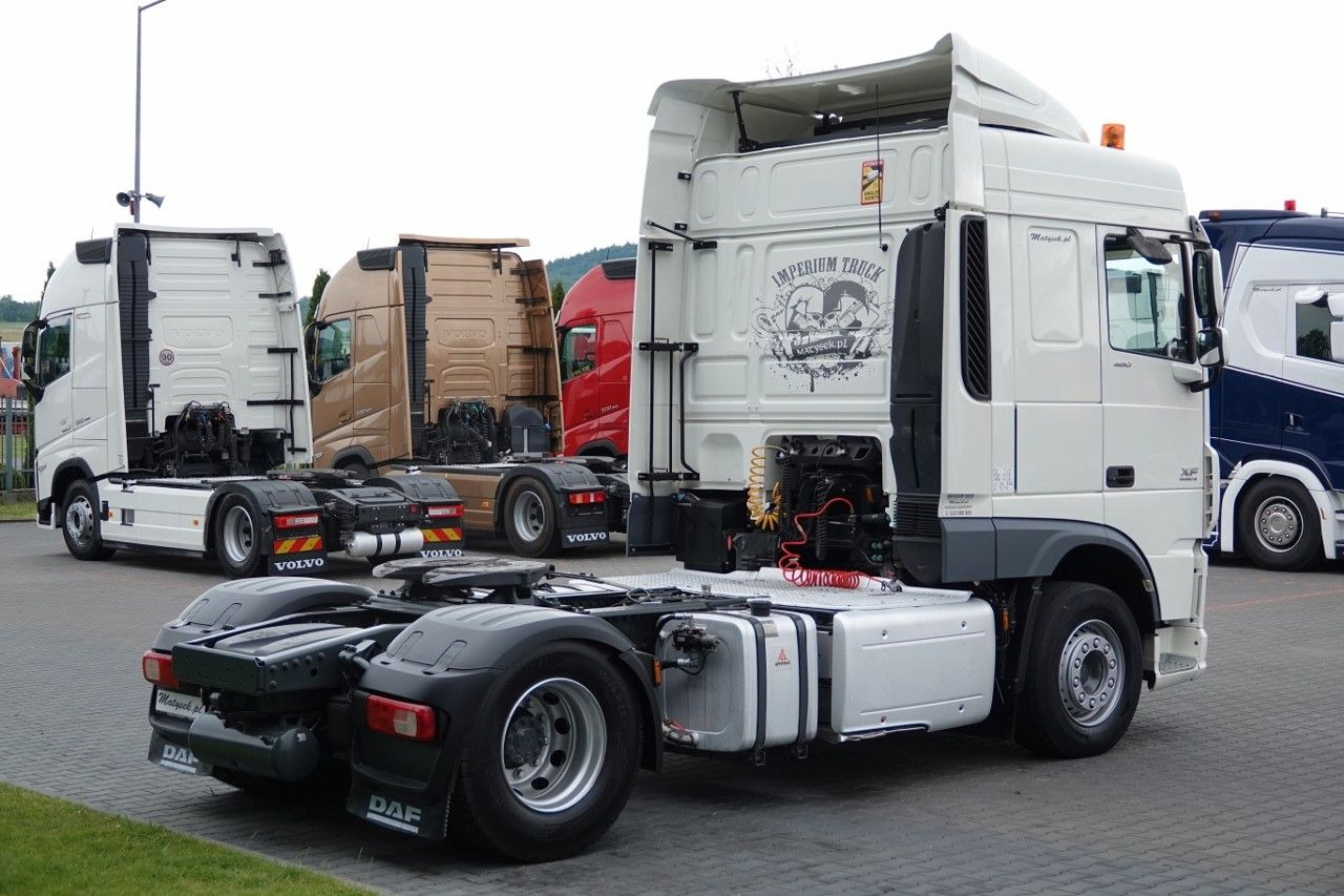 DAF XF 460 / SPACE CAB / OPONY 100% / SPROWADZONY / - Nyergesvontató: 5 kép. DAF XF 460 / SPACE CAB / OPONY 100% / SPROWADZONY / - Nyergesvontató: 5 kép.