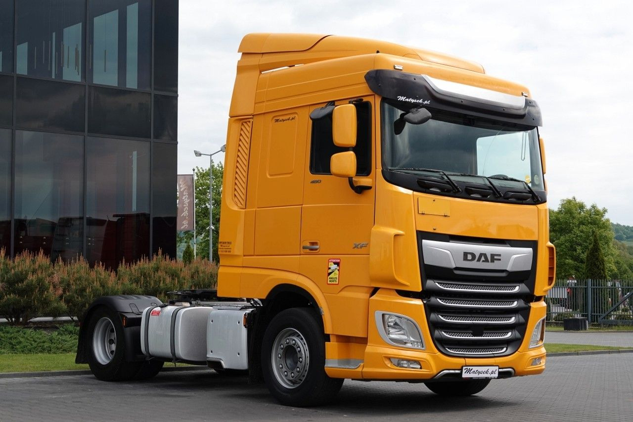DAF XF 480 / SPACE CAB / 2018 R / SPROWADZONY / PO - Nyergesvontató: 2 kép. DAF XF 480 / SPACE CAB / 2018 R / SPROWADZONY / PO - Nyergesvontató: 2 kép.