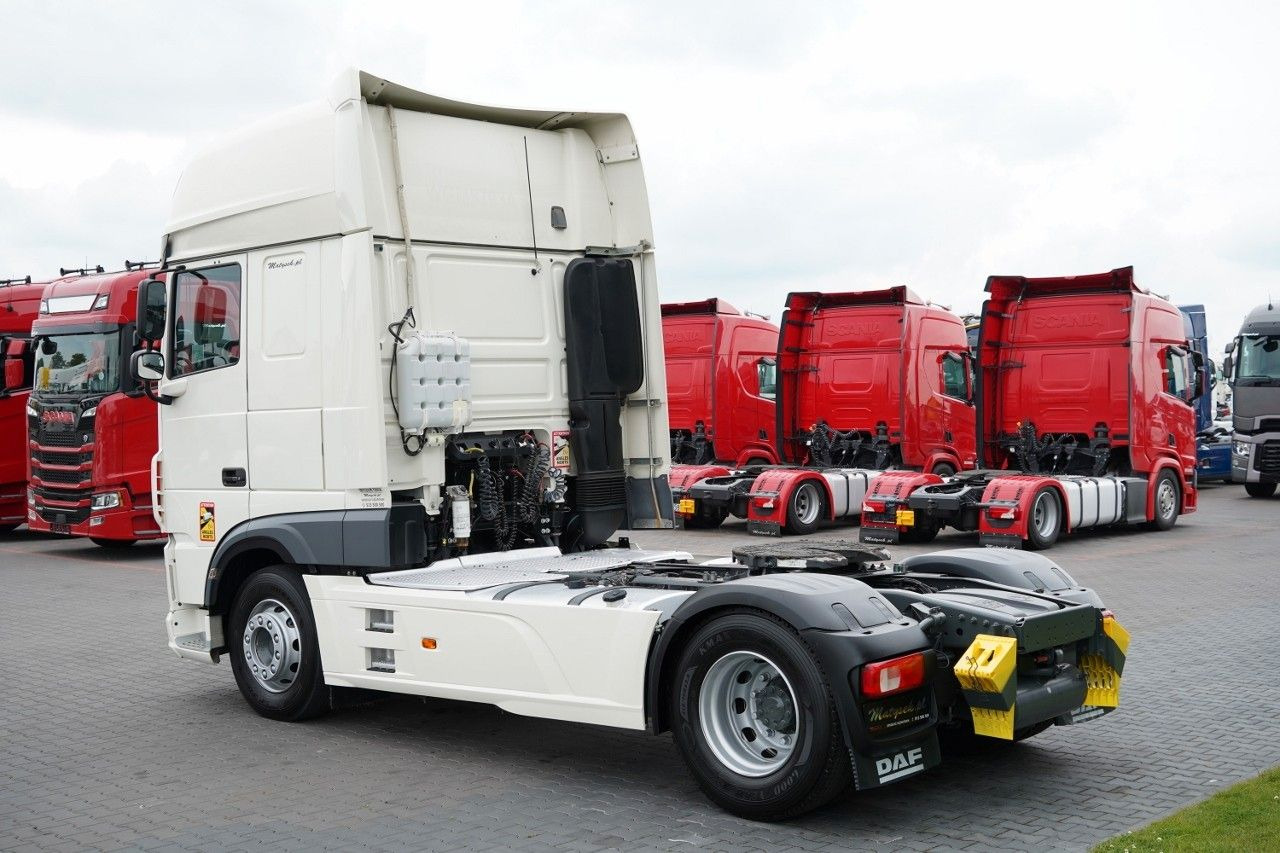 DAF XF 480 / SUPER SPACE CAB / I-PARK COOL / OPONY - Nyergesvontató: 4 kép. DAF XF 480 / SUPER SPACE CAB / I-PARK COOL / OPONY - Nyergesvontató: 4 kép.
