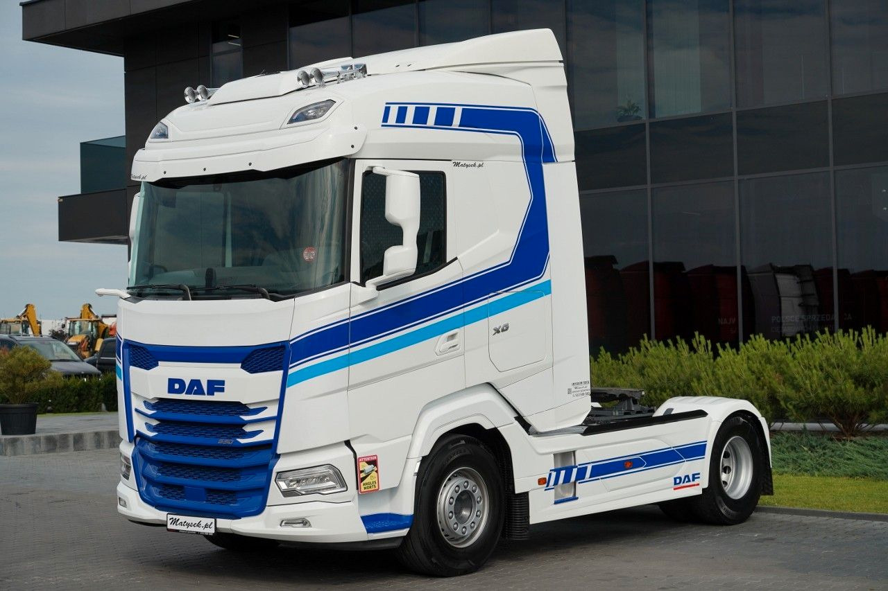 DAF XG 530 / RETARDER / FULL AIRMATIC / I-PARK COOL - Nyergesvontató: 1 kép. DAF XG 530 / RETARDER / FULL AIRMATIC / I-PARK COOL - Nyergesvontató: 1 kép.