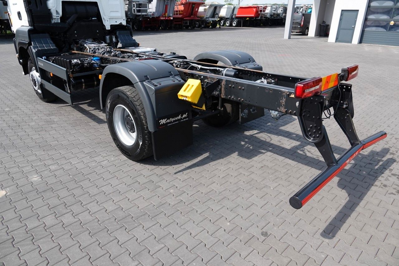 Nyergesvontató MAN TGS 18.420 / 4X4 /  RAMA DŁ. 5,6 M / NAVI / DO Z: 10 kép.