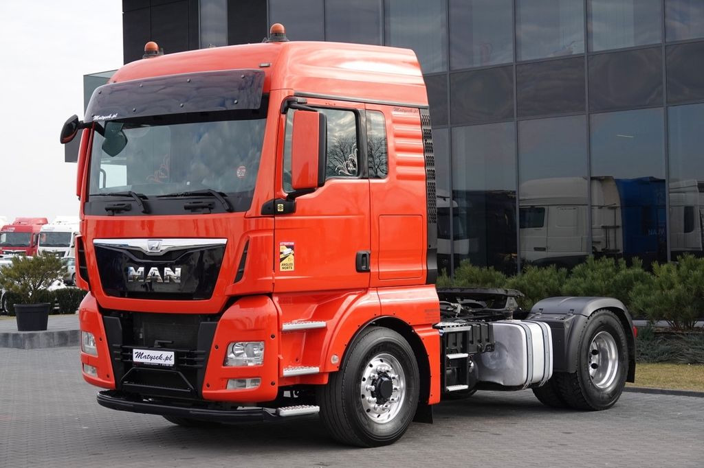 MAN TGX 18.440 / 4x4 / HYDRAULIKA / HYDRODRIVE / EUR MAN TGX 18.440 / 4x4 / HYDRAULIKA / HYDRODRIVE / EUR - Nyergesvontató: 2 kép. MAN TGX 18.440 / 4x4 / HYDRAULIKA / HYDRODRIVE / EUR MAN TGX 18.440 / 4x4 / HYDRAULIKA / HYDRODRIVE / EUR - Nyergesvontató: 2 kép.