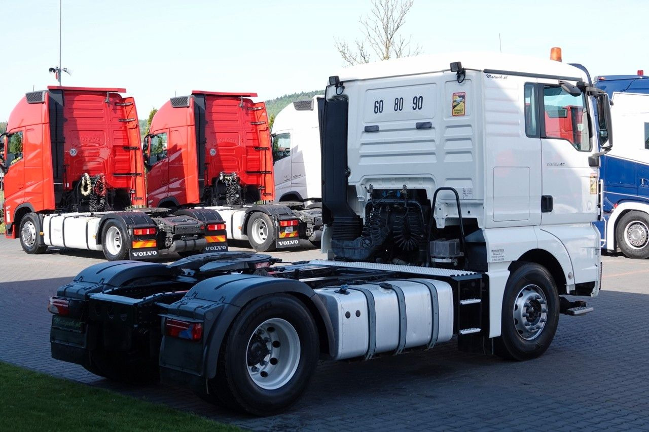 MAN TGX 18.440 / RETARDER / EURO 5 / EEV / NISKA KA MAN TGX 18.440 / RETARDER / EURO 5 / EEV / NISKA KA - Nyergesvontató: 5 kép. MAN TGX 18.440 / RETARDER / EURO 5 / EEV / NISKA KA MAN TGX 18.440 / RETARDER / EURO 5 / EEV / NISKA KA - Nyergesvontató: 5 kép.