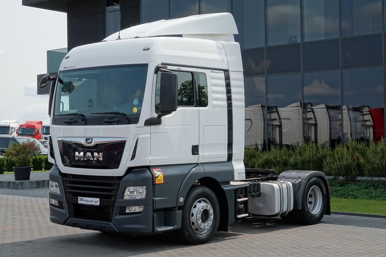 MAN TGX 18.470 / RETARDER / 2020 ROK / SPROWADZONY - Nyergesvontató: 2 kép. MAN TGX 18.470 / RETARDER / 2020 ROK / SPROWADZONY - Nyergesvontató: 2 kép.