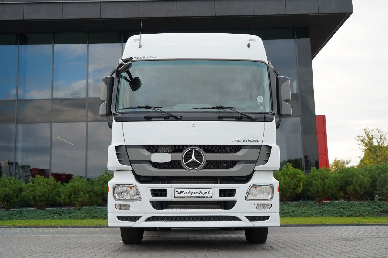 Mercedes-Benz ACTROS 1841 / HYDRAULIKA / SPROWADZONY / PO KONT - Nyergesvontató: 5 kép. Mercedes-Benz ACTROS 1841 / HYDRAULIKA / SPROWADZONY / PO KONT - Nyergesvontató: 5 kép.
