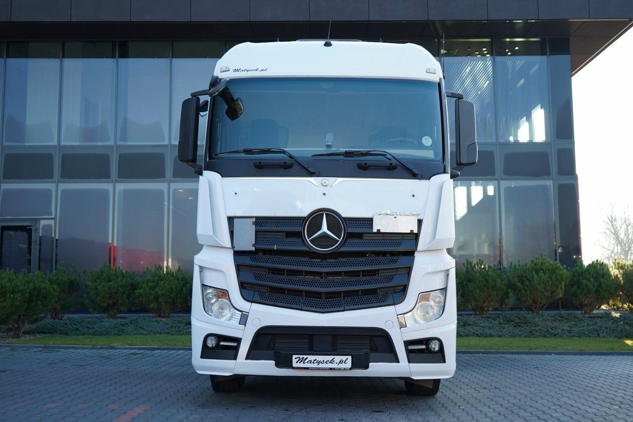 Mercedes-Benz ACTROS 1842 / EURO 5 EEV / RETARDER / STREAM SPA - Nyergesvontató: 3 kép. Mercedes-Benz ACTROS 1842 / EURO 5 EEV / RETARDER / STREAM SPA - Nyergesvontató: 3 kép.
