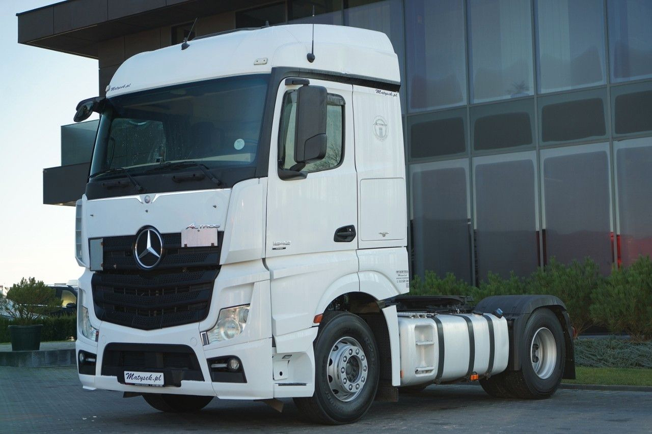 Mercedes-Benz ACTROS 1842 / EURO 5 EEV / RETARDER / STREAM SPA - Nyergesvontató: 1 kép. Mercedes-Benz ACTROS 1842 / EURO 5 EEV / RETARDER / STREAM SPA - Nyergesvontató: 1 kép.