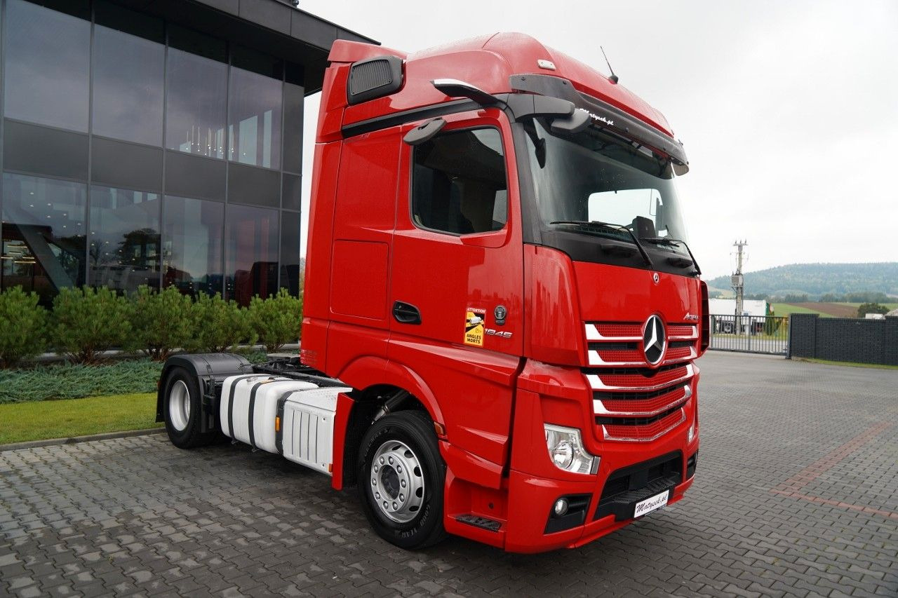 Mercedes-Benz ACTROS 1845 / MP5 / BIG SPACE - Nyergesvontató: 2 kép. Mercedes-Benz ACTROS 1845 / MP5 / BIG SPACE - Nyergesvontató: 2 kép.