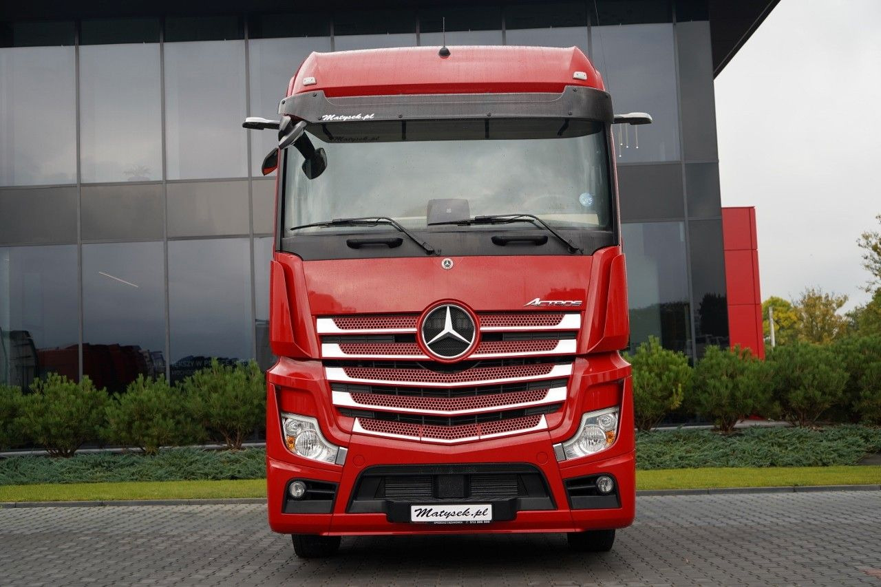Mercedes-Benz ACTROS 1845 / MP5 / BIG SPACE - Nyergesvontató: 3 kép. Mercedes-Benz ACTROS 1845 / MP5 / BIG SPACE - Nyergesvontató: 3 kép.