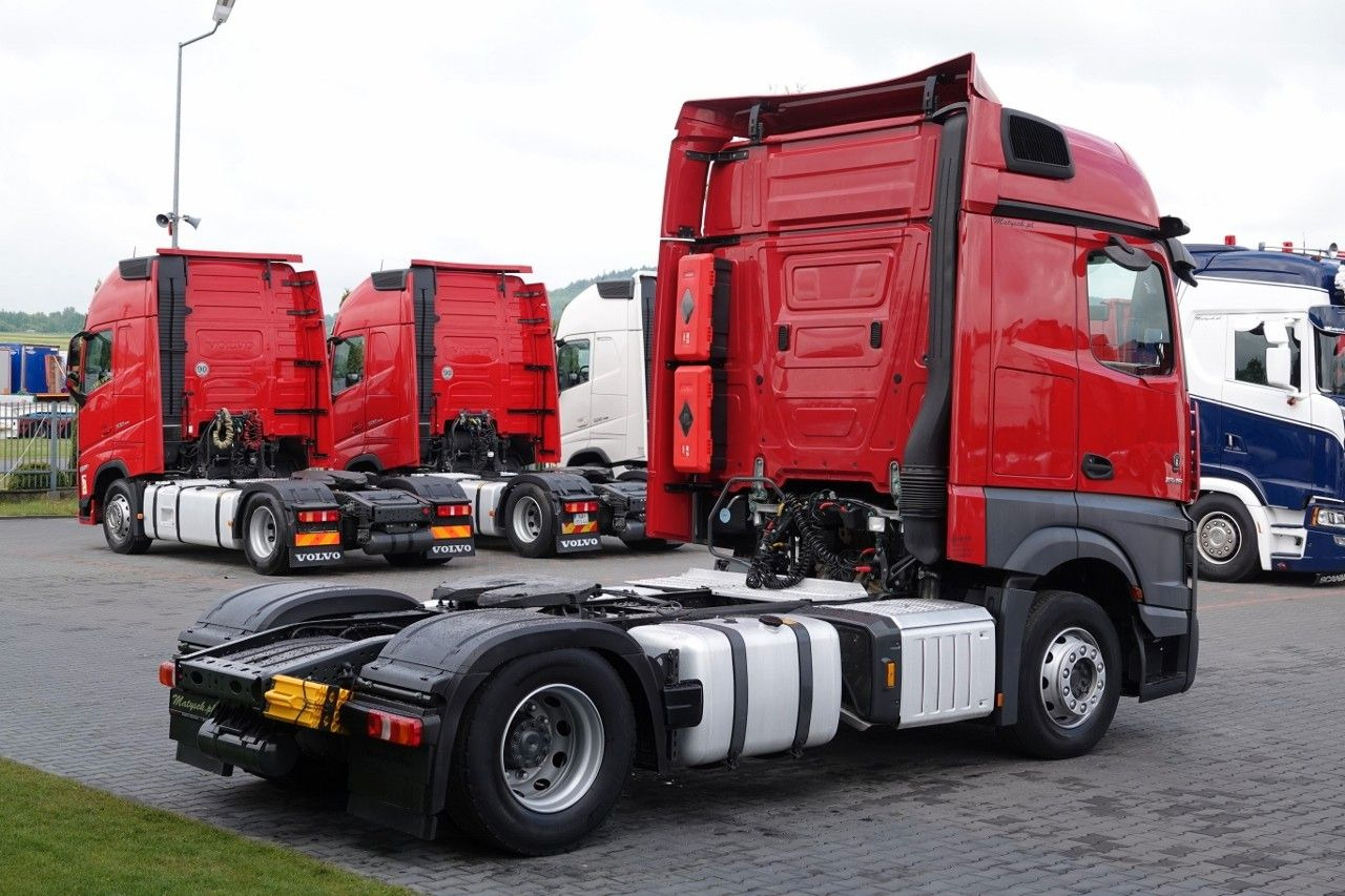 Mercedes-Benz ACTROS 1845 / MP5 / BIG SPACE / PO KONTRAKCIE / - Nyergesvontató: 5 kép. Mercedes-Benz ACTROS 1845 / MP5 / BIG SPACE / PO KONTRAKCIE / - Nyergesvontató: 5 kép.