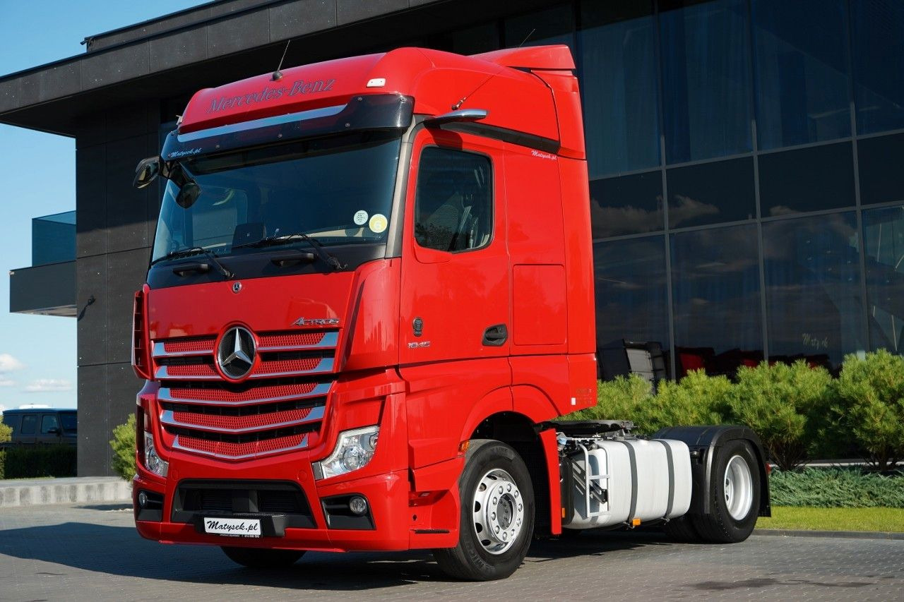 Mercedes-Benz ACTROS 1845 / MP5 / BIG SPACE / PO KONTRAKCIE SE - Nyergesvontató: 1 kép. Mercedes-Benz ACTROS 1845 / MP5 / BIG SPACE / PO KONTRAKCIE SE - Nyergesvontató: 1 kép.