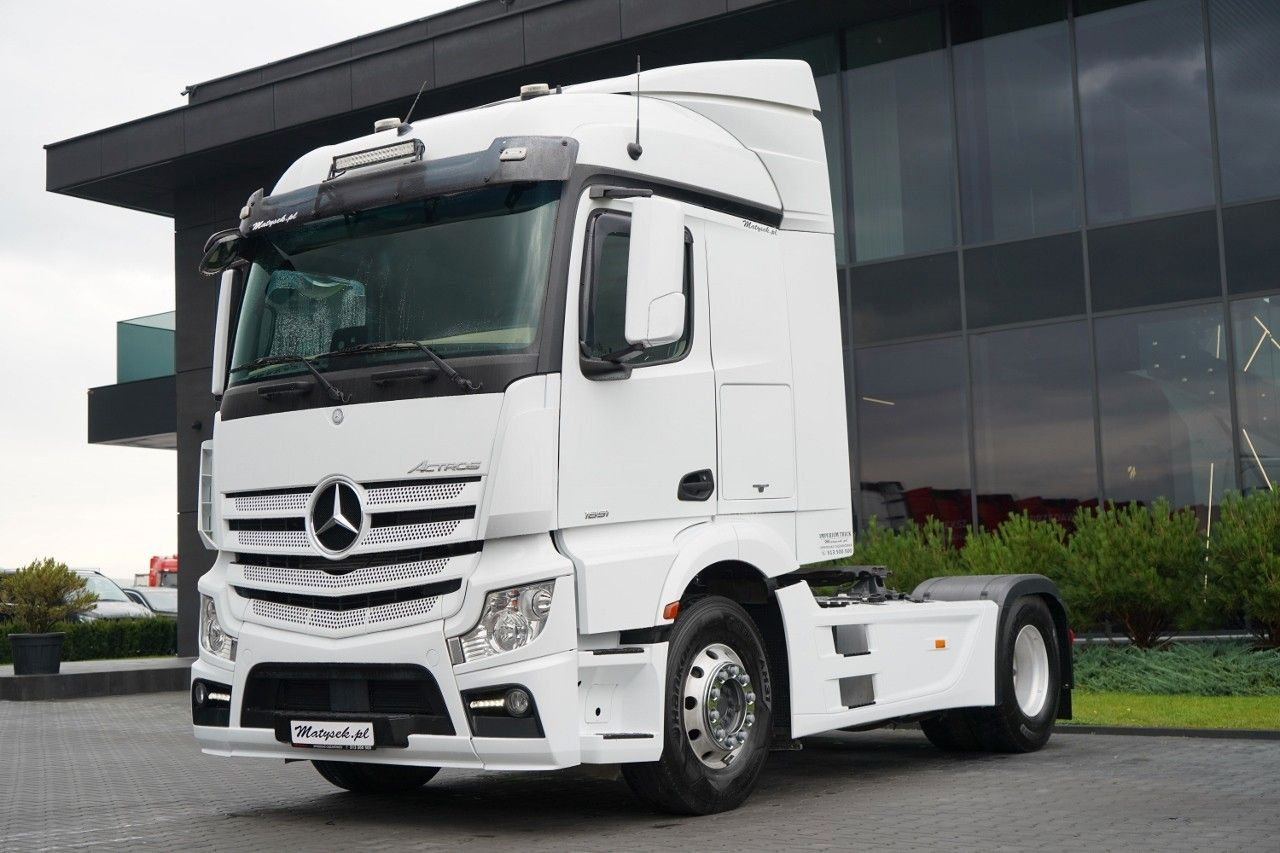 Mercedes-Benz ACTROS 1851 / HYDRAULIKA / STREAM SPACE / ALUFEL - Nyergesvontató: 4 kép. Mercedes-Benz ACTROS 1851 / HYDRAULIKA / STREAM SPACE / ALUFEL - Nyergesvontató: 4 kép.