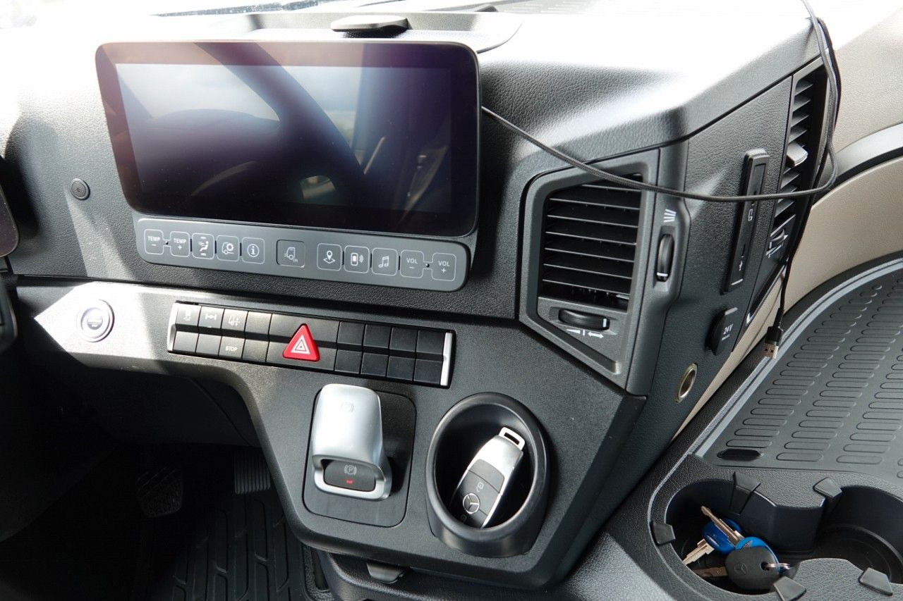 Nyergesvontató Mercedes-Benz ACTROS L 1845 / BIG SPACE / 09.2023 / NA FABRYCZ: 15 kép.