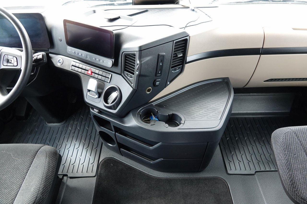 Nyergesvontató Mercedes-Benz ACTROS L 1845 / BIG SPACE / 09.2023 / NA FABRYCZ: 16 kép.