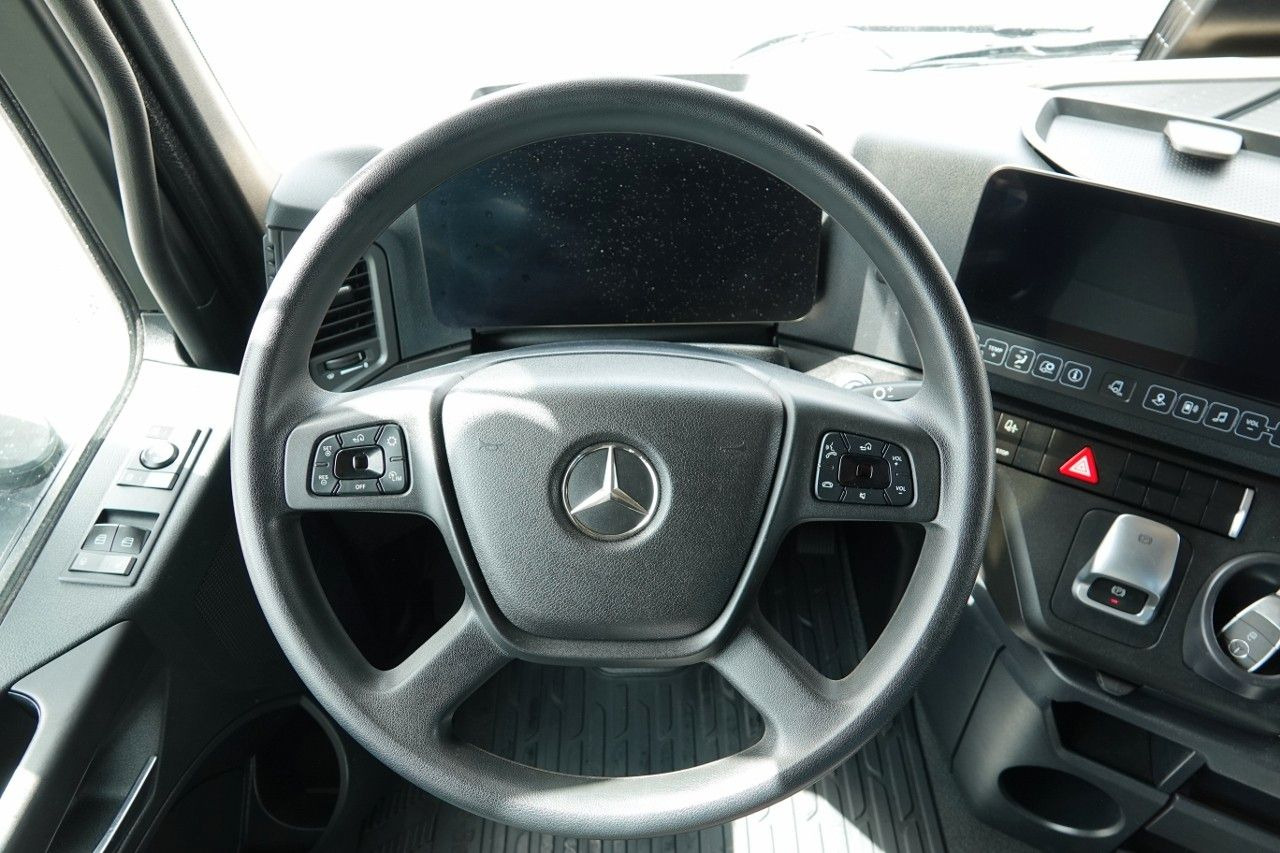 Nyergesvontató Mercedes-Benz ACTROS L 1845 / BIG SPACE / 09.2023 / NA FABRYCZ: 14 kép.
